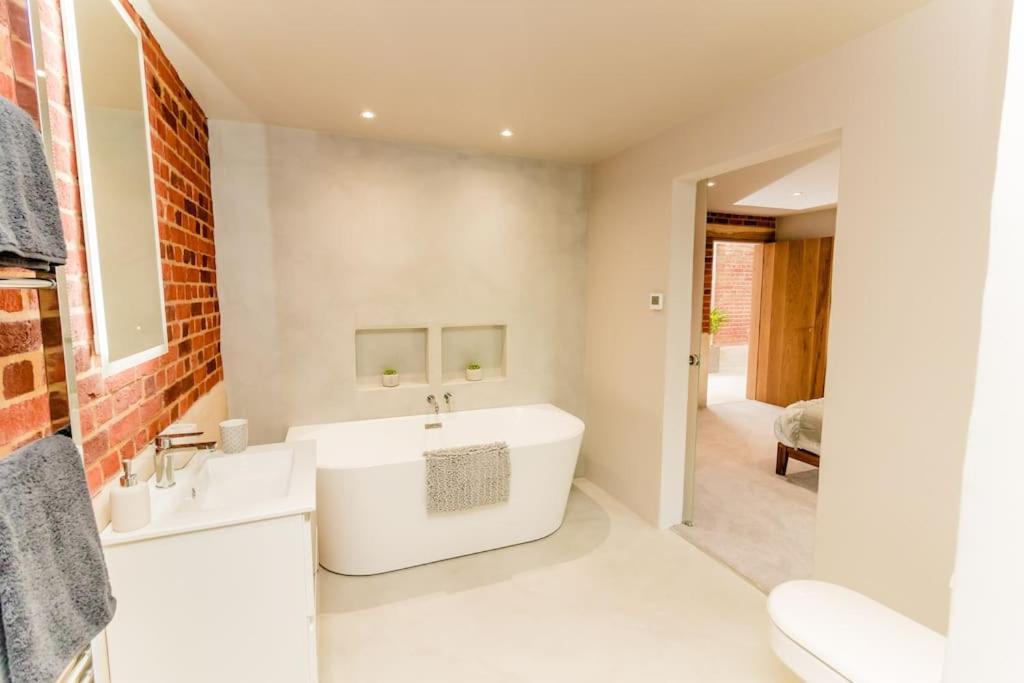 Beautiful Barn Conversion Close To The Broads Dilham Exterior photo